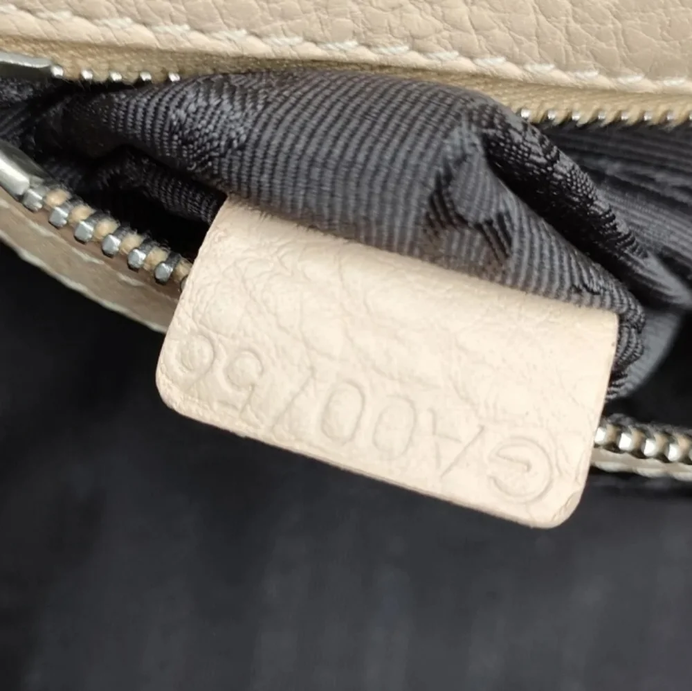 Celine Hand Bag - Picture 9 of 10